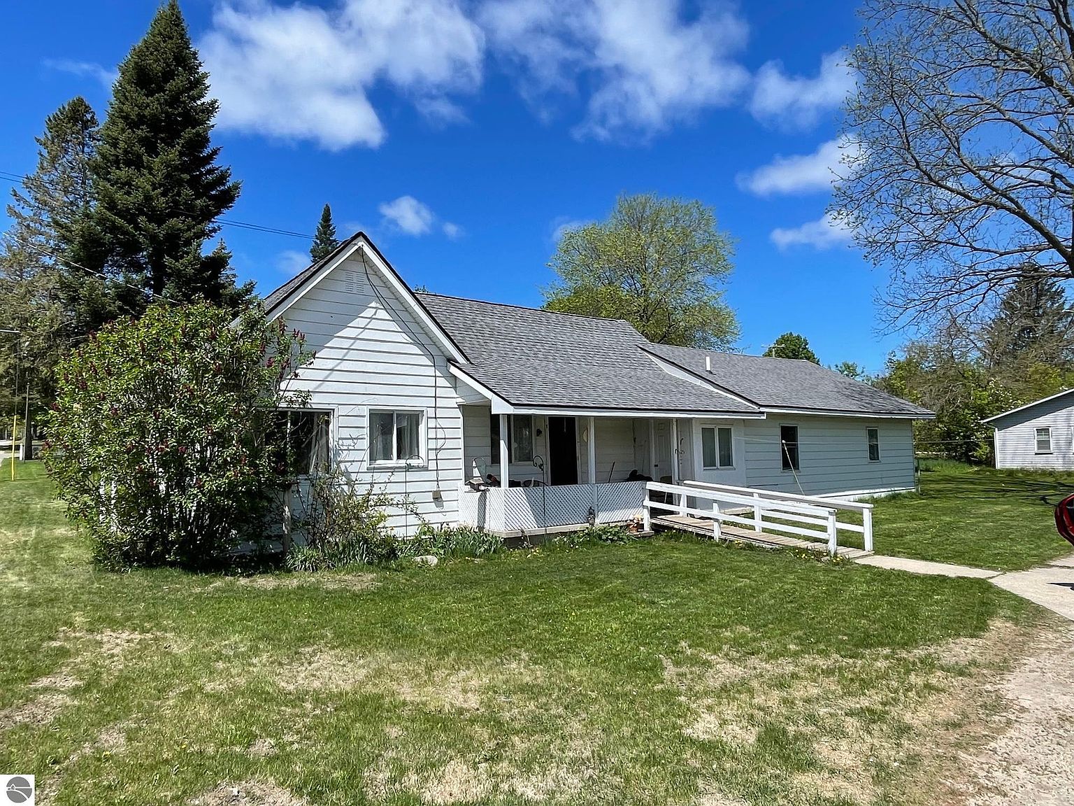 7786 E State St, Central Lake, MI 49622 Zillow