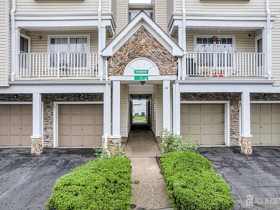 2nd image of 21 Inverness Dr