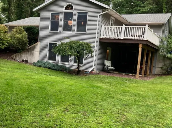 26095 Smother Rd, Sturgis, MI 49091