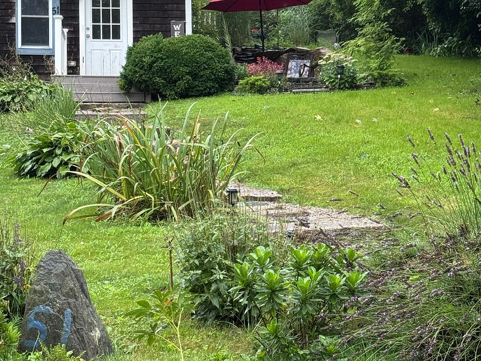 1st image of 51 Francis Ln #1