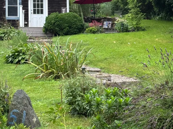 51 Francis Ln #1, Tiverton, RI 02878