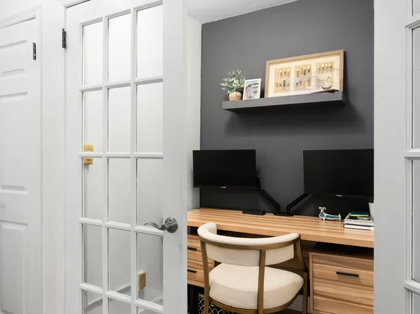 40 East 9th Street image 12 of 16