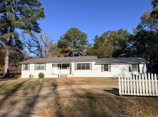 814 W Lincoln St, Hamburg, AR 71646