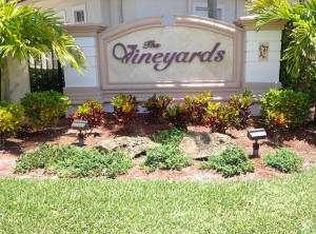 9772 Vineyard Ct, Boca Raton, FL 33428