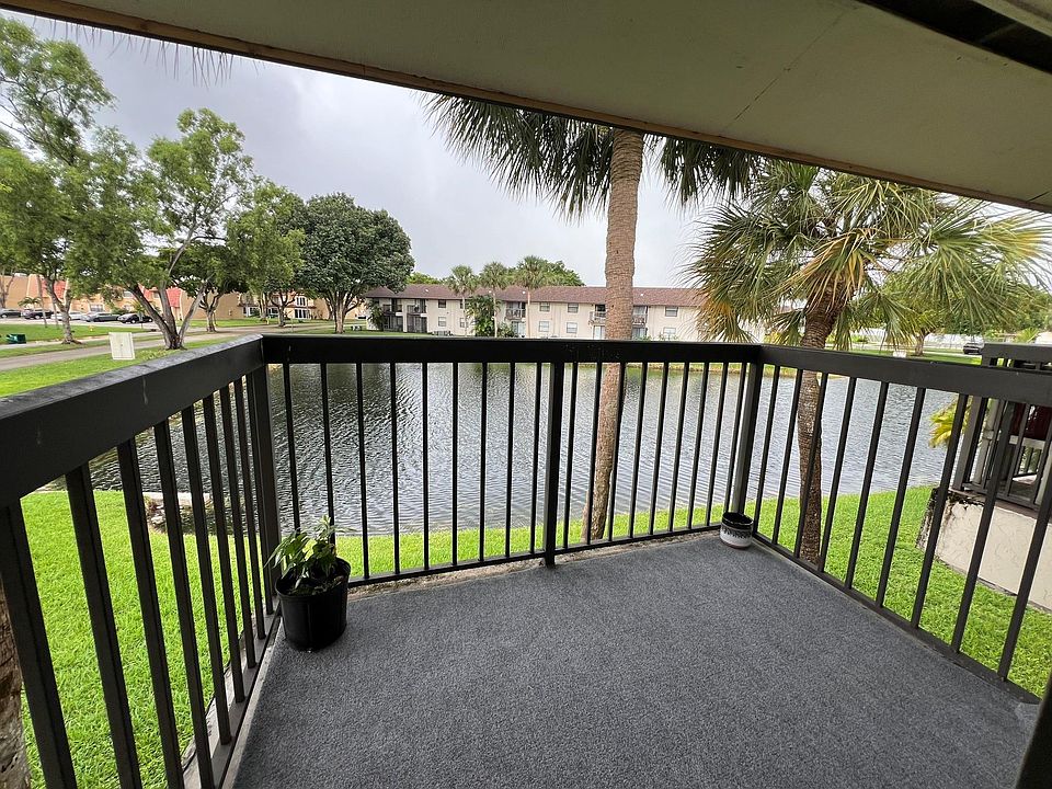 1st image of 6020 Shakerwood Circle #201