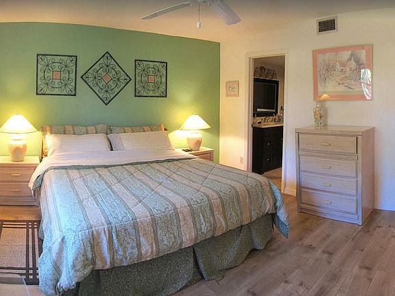 5th image of 221 Fox Glen Dr APT 2208