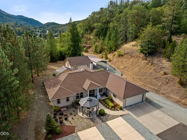 200 Eagle Ridge Dr, Canyonville, OR 97417