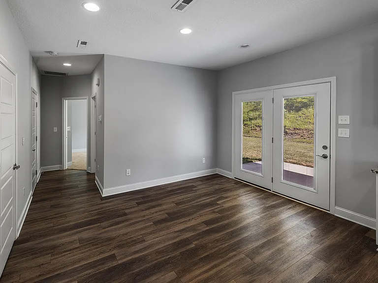 2107 Kangaroo Ln — Photo 15
