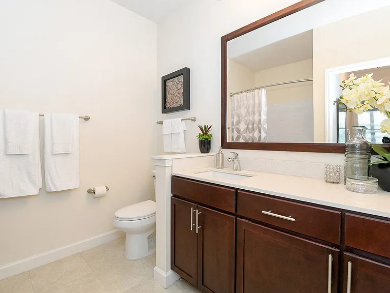 Reserve at Wauwatosa — Photo 20