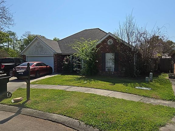 2nd image of 1521 Verna St