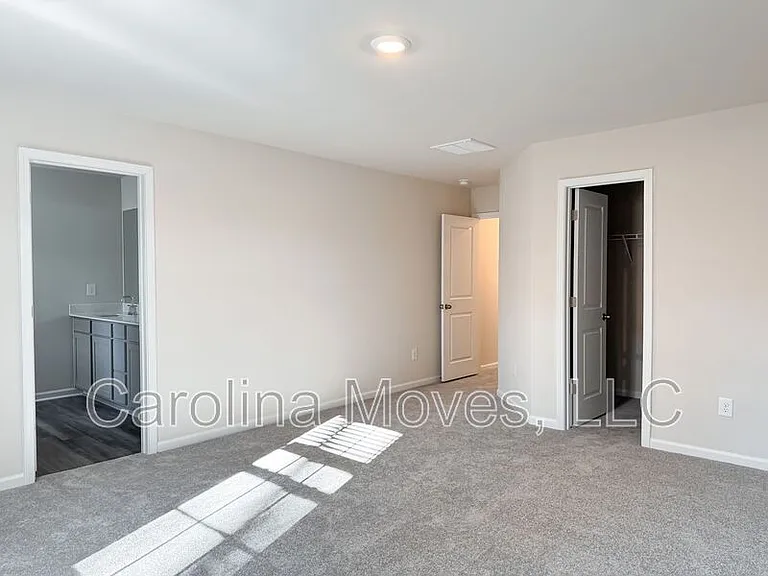 109 Clairvale Ct — Photo 12