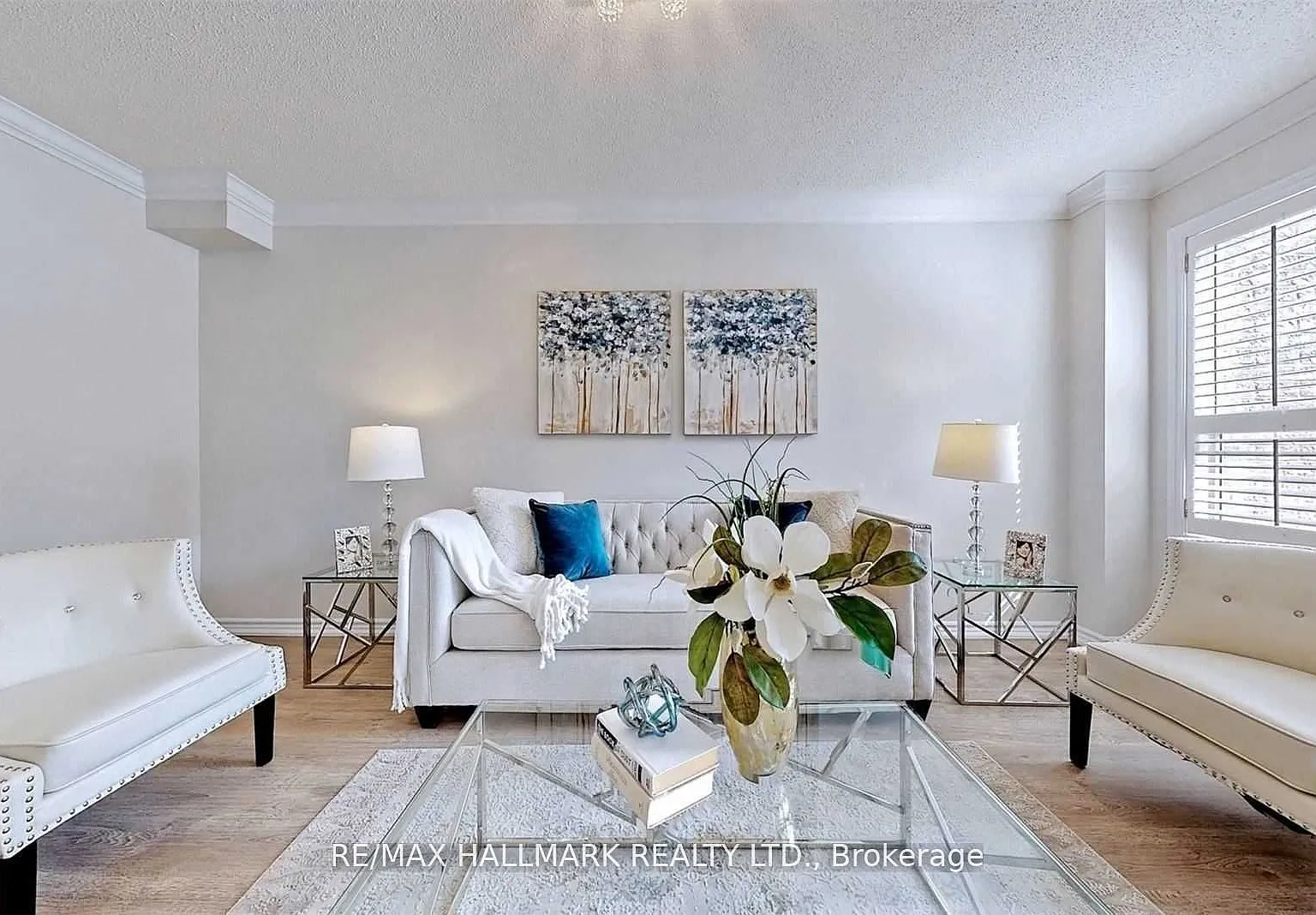 3 bed, $3,530 — Photo 2