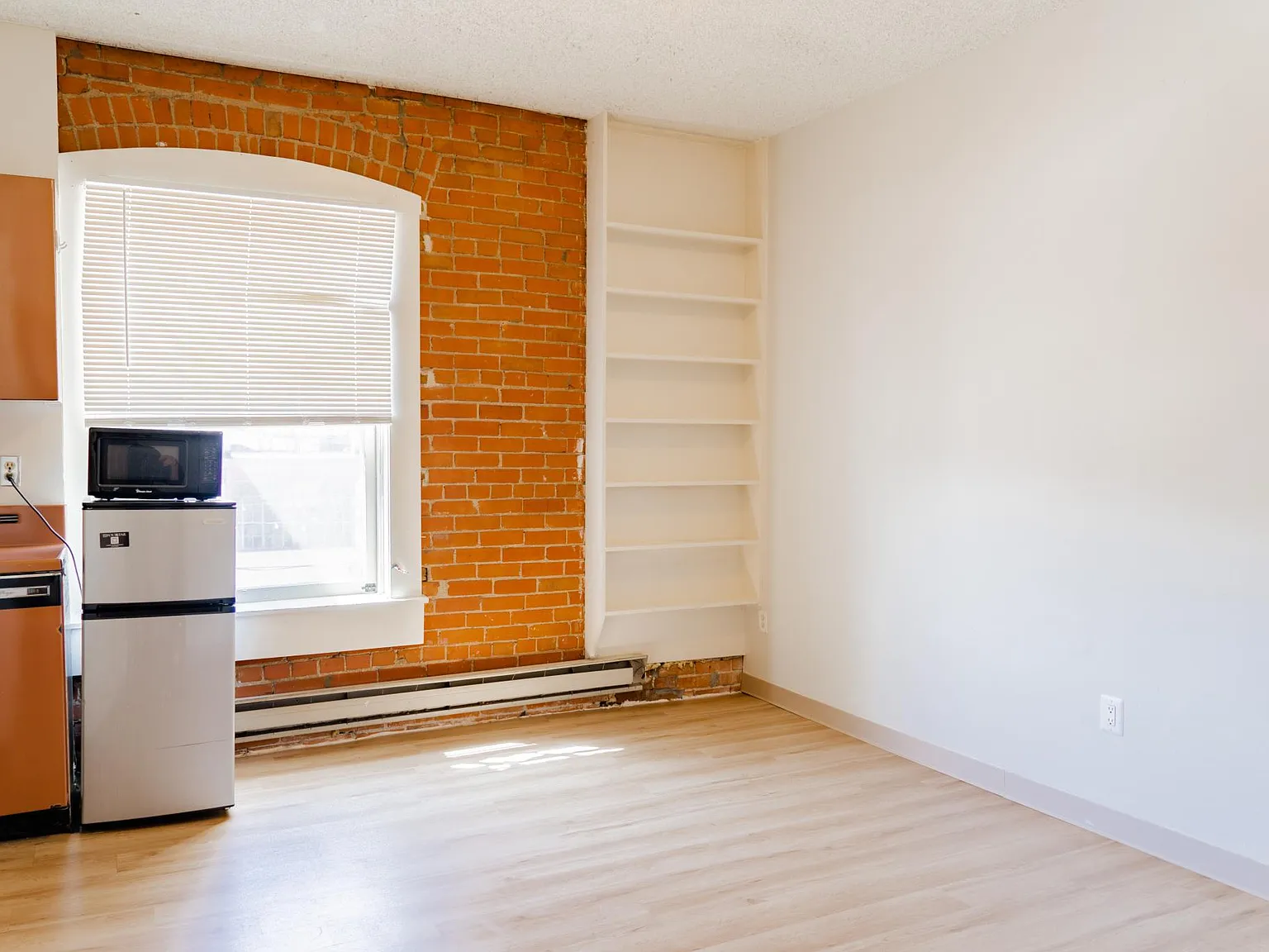 Studio, 500 sqft, $1,900 — Photo 4