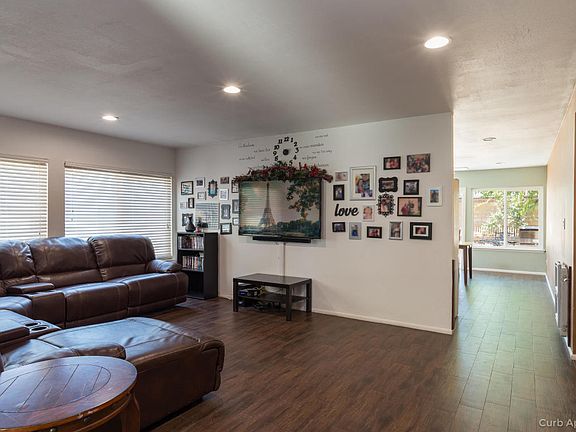 2nd image of 3146 Lemonwood Dr