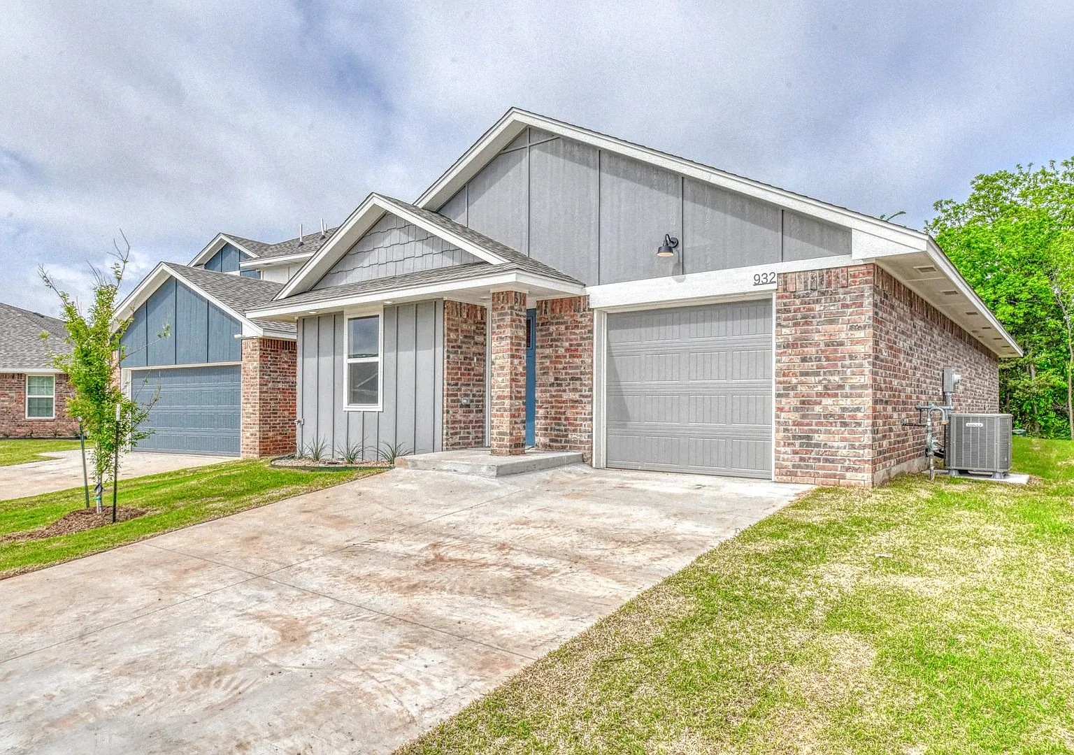 Move In Special: August Rent Free! ! — Photo 2