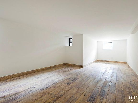 4th image of 375 Chauncey St APT 1L