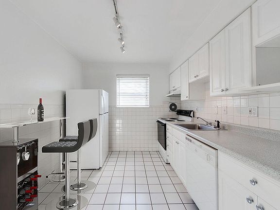5th image of 8160 Whitburn Dr APT 2
