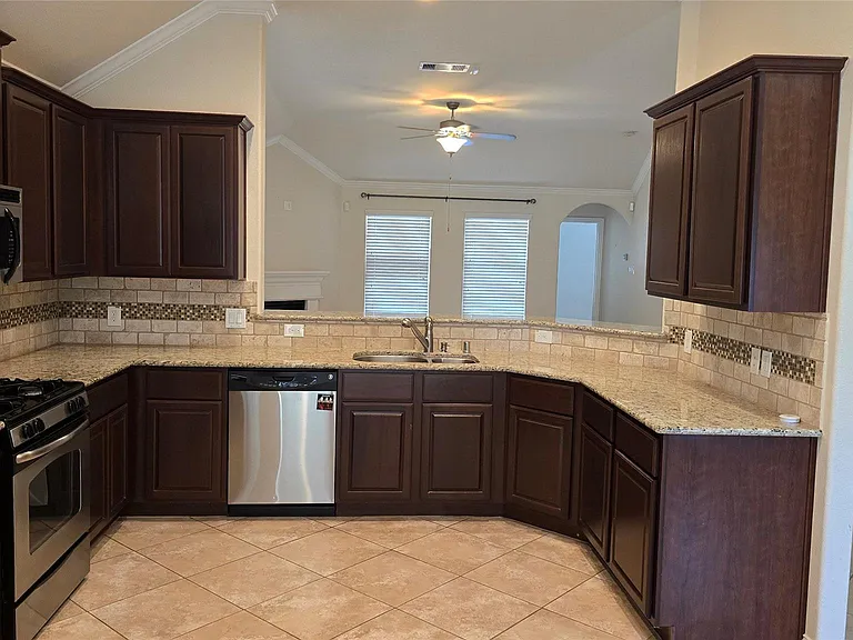 24114 McKinzie Ridge Dr — Photo 7