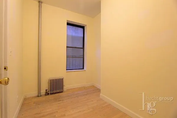 Rented by Hecht Group | media 28