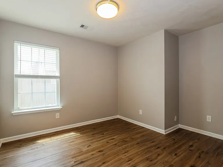 8138 Sanders Glen Ln — Photo 14