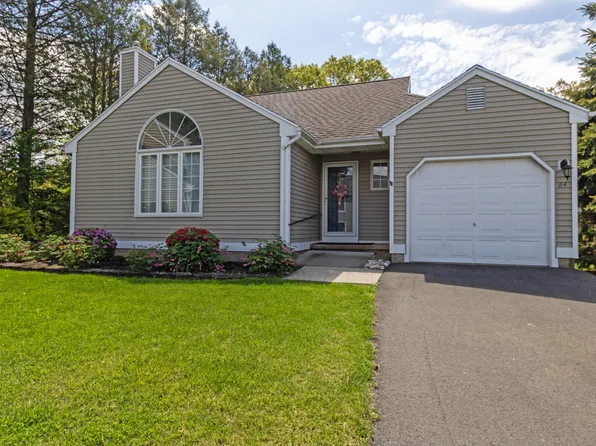 175 Berlin Avenue APT 64, Southington, CT 06489