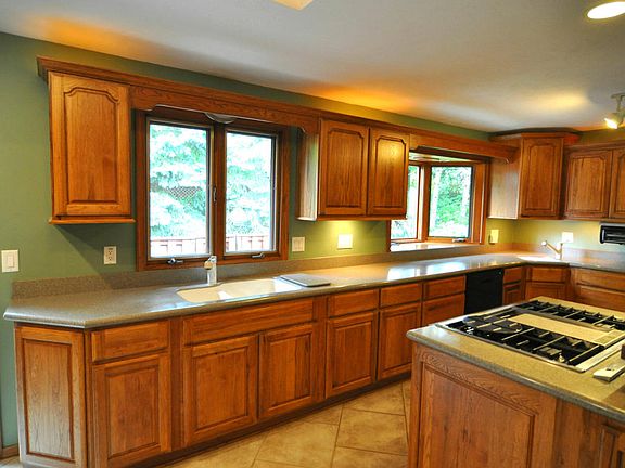 3rd image of 1208 Sorrento Ct