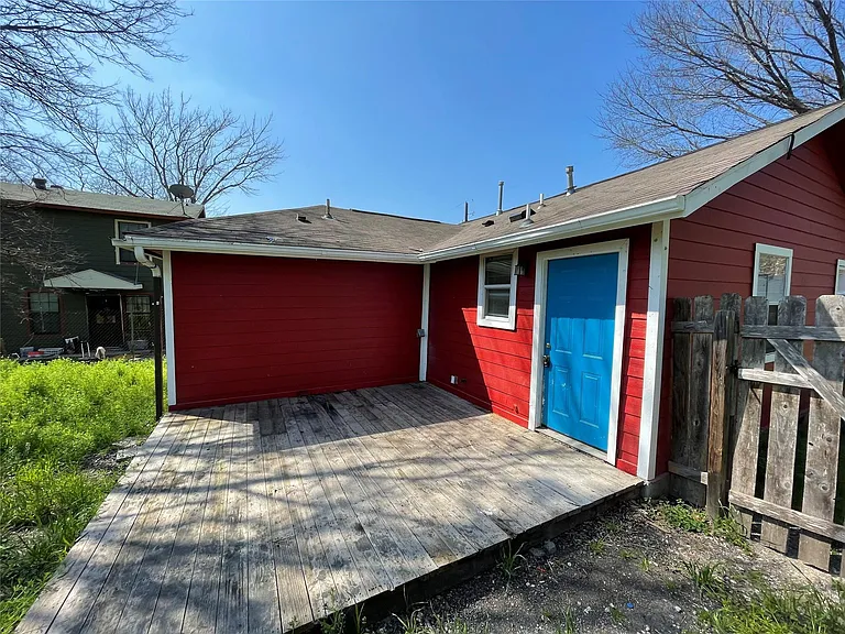 1041 Lott Ave — Photo 13