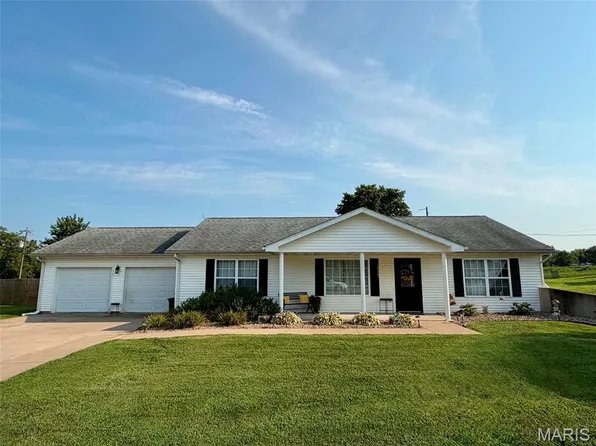 56429 Turner Acres Pl, New London, MO 63459
