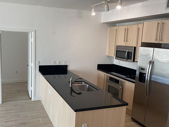 4th image of 1111 SW 1st Ave APT 3123