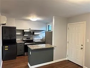 1 bed, 1.0 bath, 430 sqft, $1,200 — Photo 2