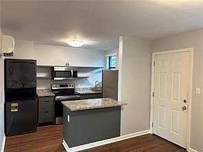 2nd image of 2853 Baronne St #2B