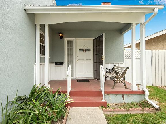4th image of 3159 N Los Coyotes Diagonal