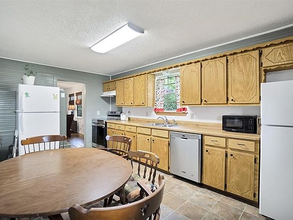 2nd image of 4973 County Road 3111