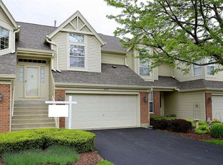 24 Ione Dr UNIT B, South Elgin, IL 60177