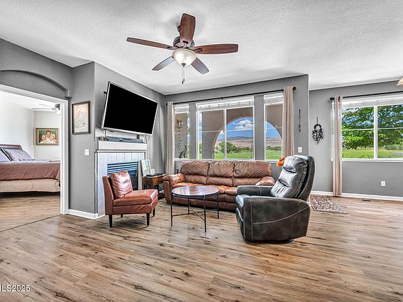 2nd image of 6230 Ingleston Dr APT 212