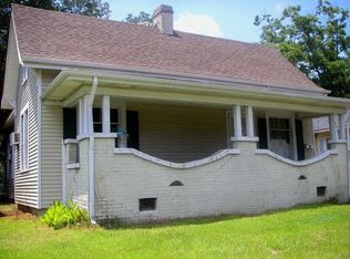 832 N 7th Ave, Laurel, MS 39440