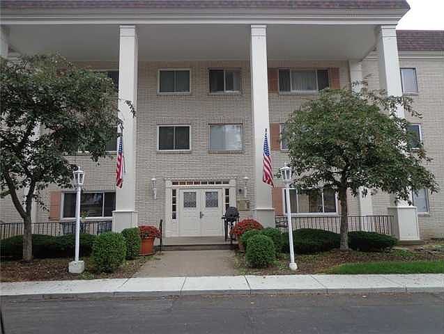 1st image of 3010 W Central Ave APT 106