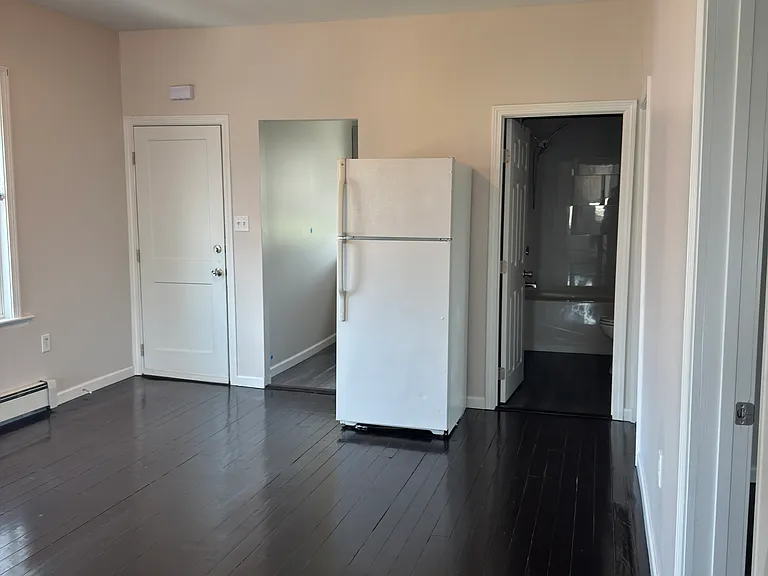 24 Potter St #2 — Photo 10