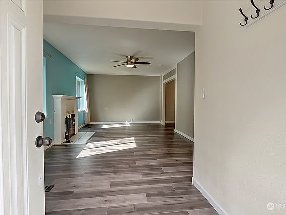5th image of 12522 Edgewood Avenue SW