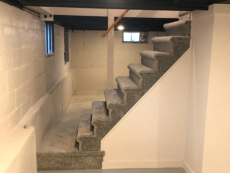 1810 Stevens Ave — Photo 10