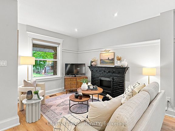 5th image of 72 Robbins Ave