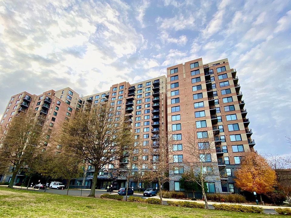 1st image of 2451 Midtown Ave APT 1408