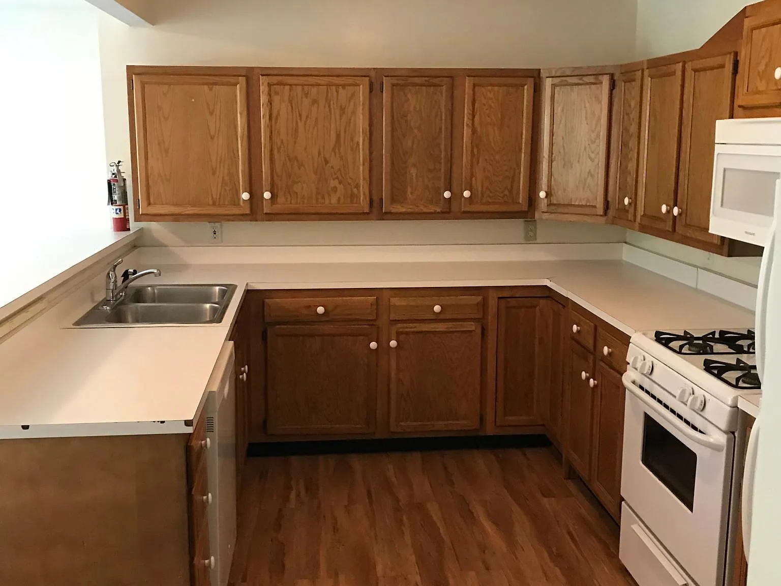 3 bed, 925 sqft, $3,600 — Photo 4