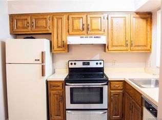 55 Mill Plain Rd #30-16, Danbury, CT 06810