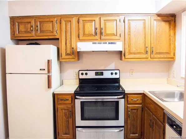 55 Mill Plain Rd, Danbury, CT