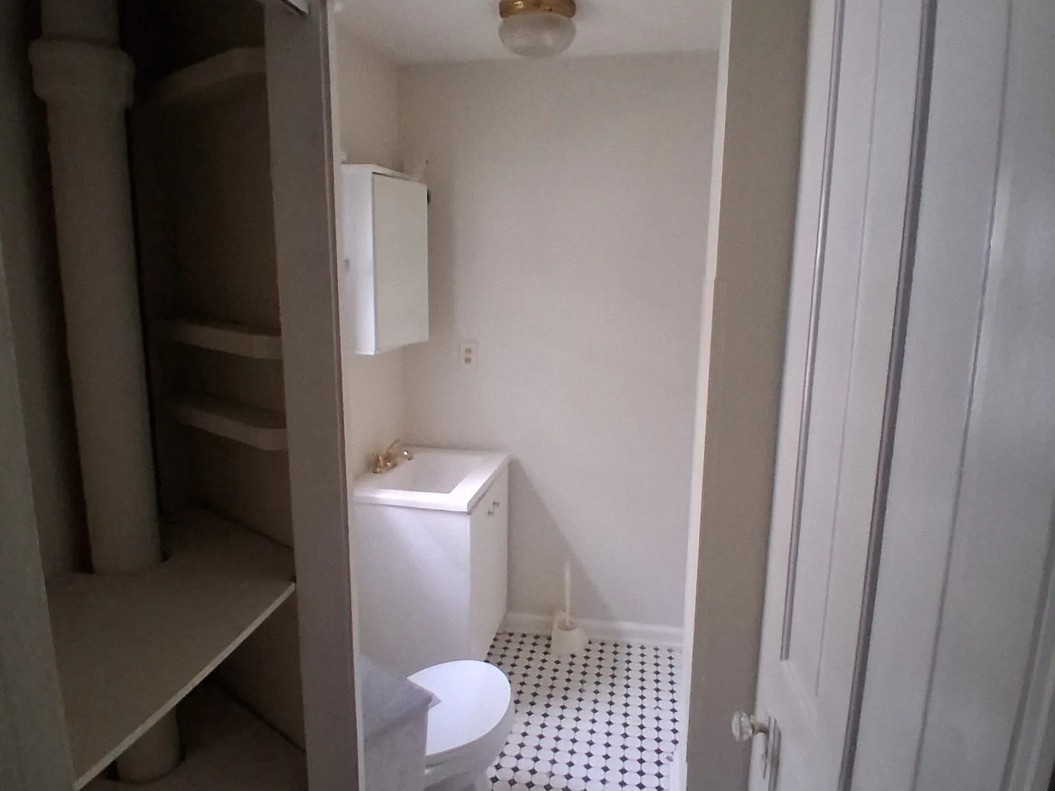 2 bed, 1000 sqft, $950 — Photo 4