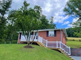 867 County Rd, Saltsburg, PA 15681