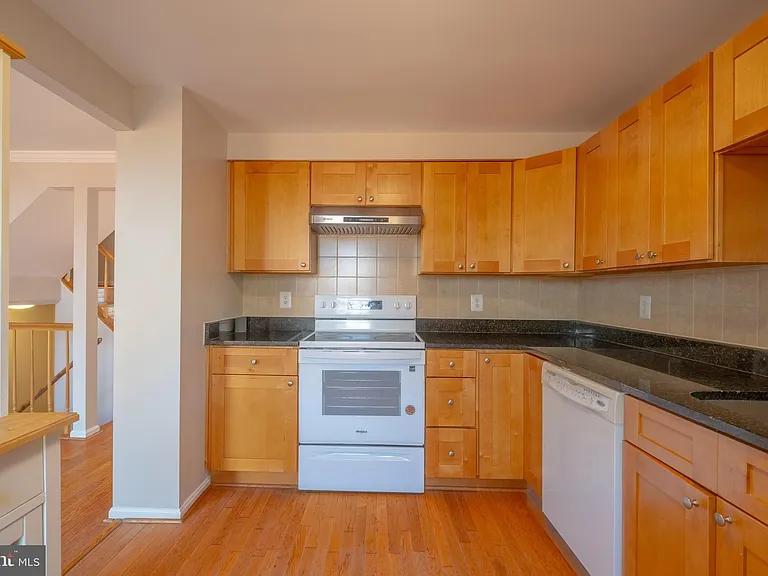 10611 Prairie Landing Ter — Photo 11