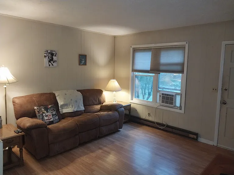 1014 Greenville Hwy #A — Photo 4