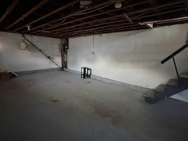 Clean, dry basement